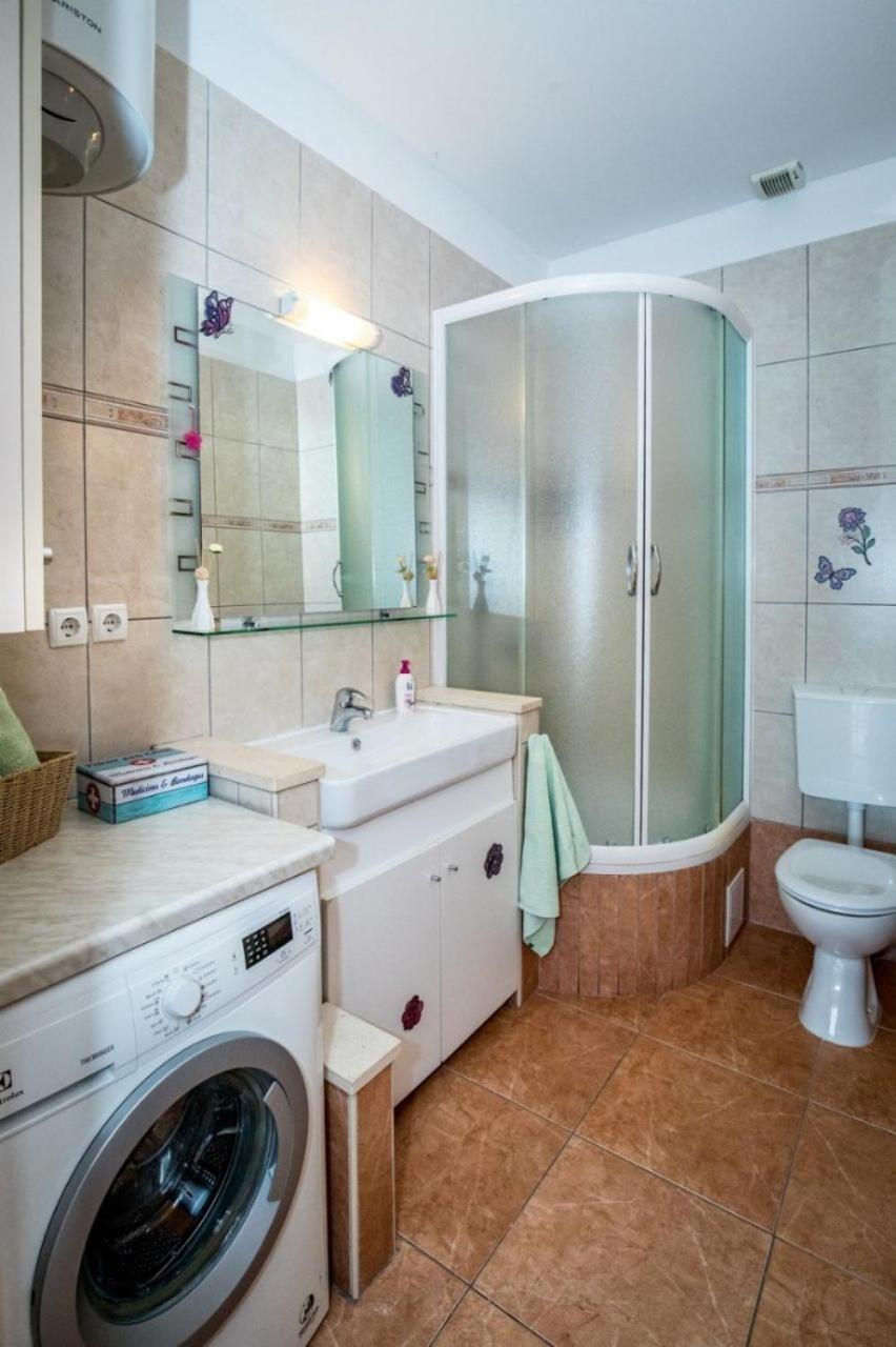 Apartment Damir Tučepi Esterno foto
